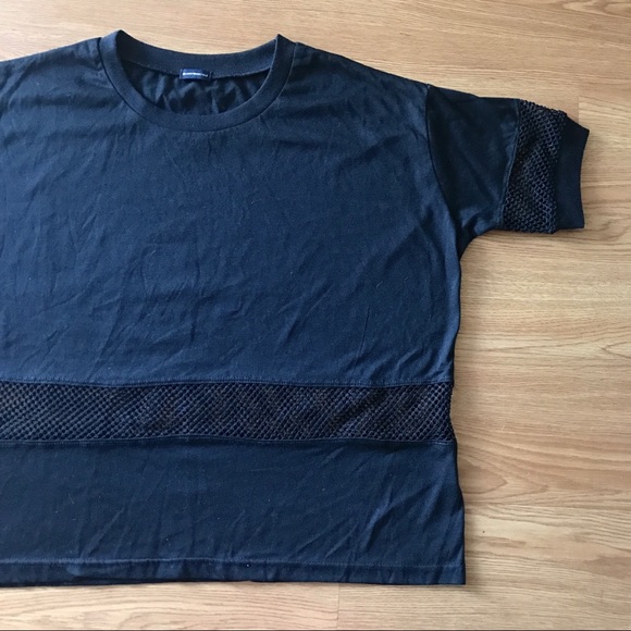 Brandy Melville Tops - Brandy Melville Crop Top